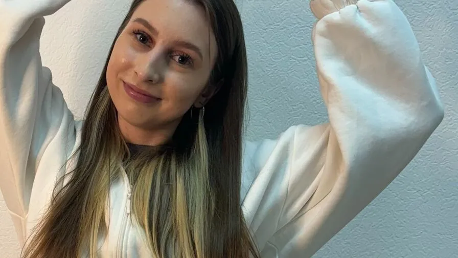 Chat with LoreneTremillo