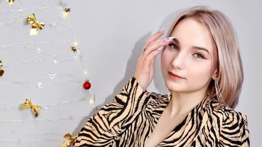Chat with CrystalBacak