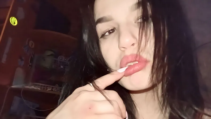 Chat with MarinaSemo