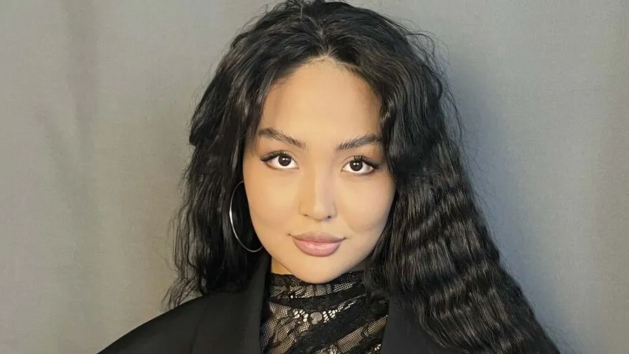 Chat with CarmelThibodeau