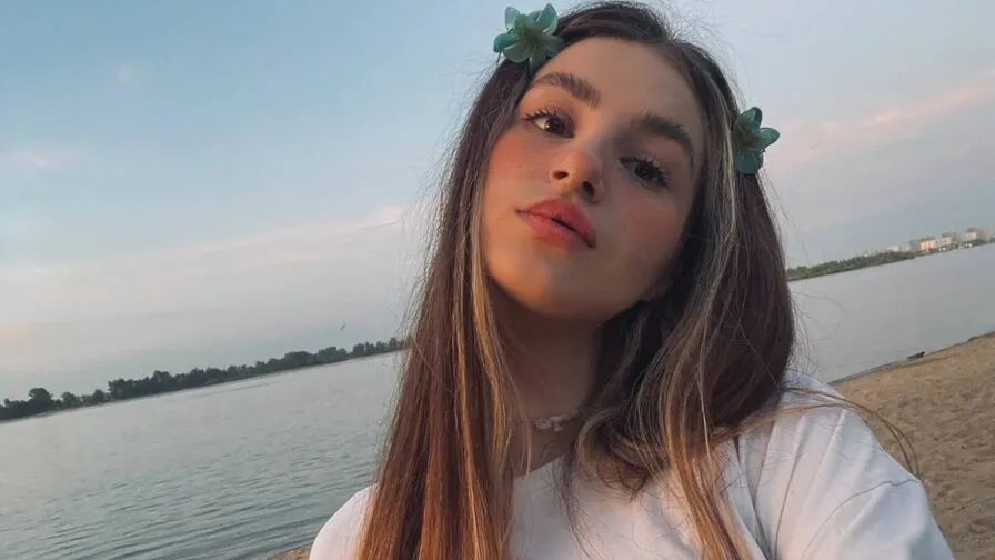 Chat with KelleyHarris