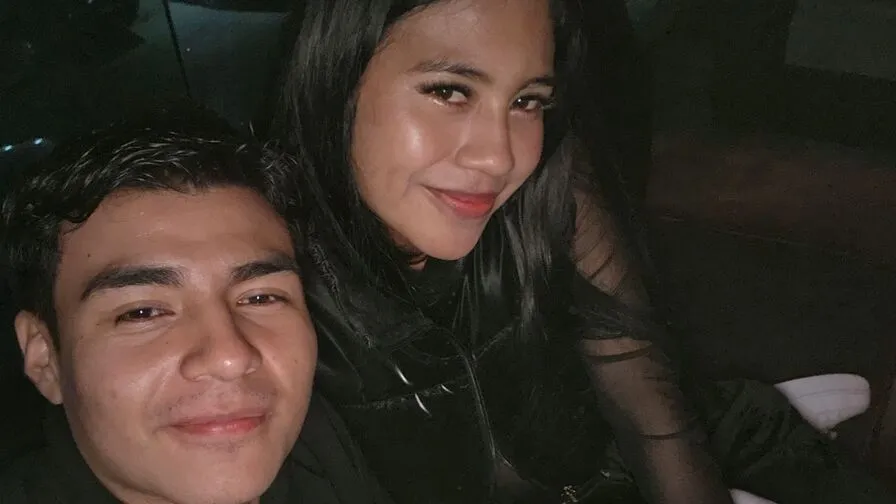 Chat with KimmieAndMark
