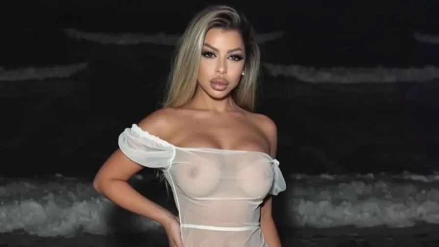 Chat with NicolePeach