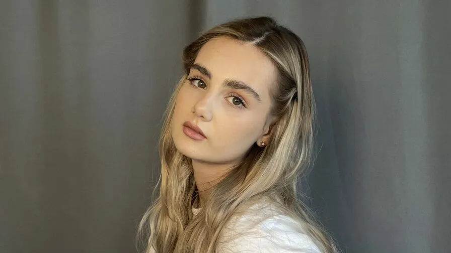 Chat with JewellTrojecki
