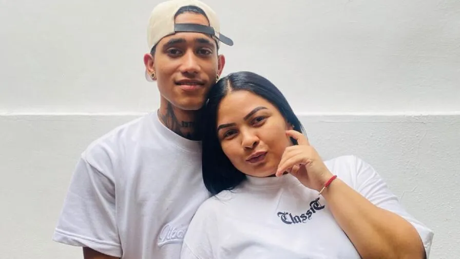 Chat with GreisyAndJhon