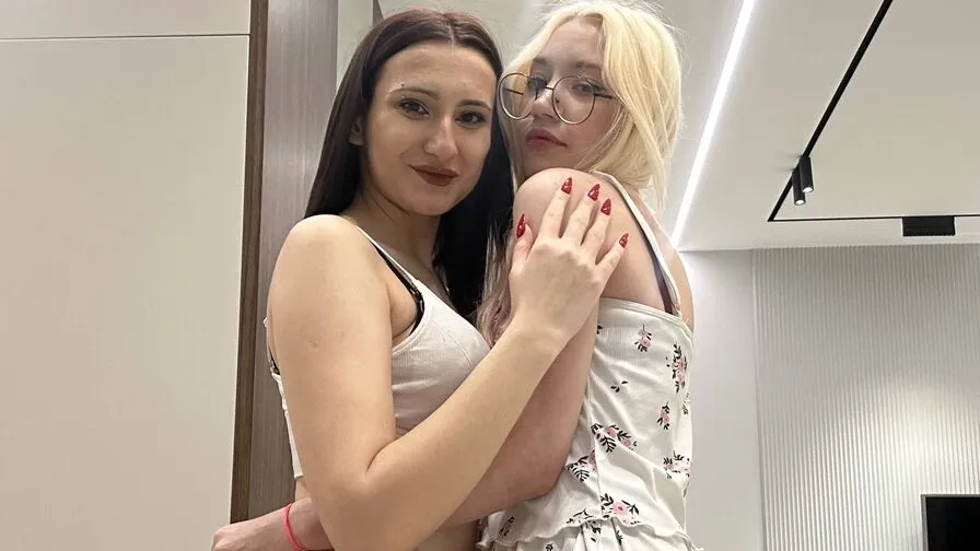 Chat with DarylAndJacqui