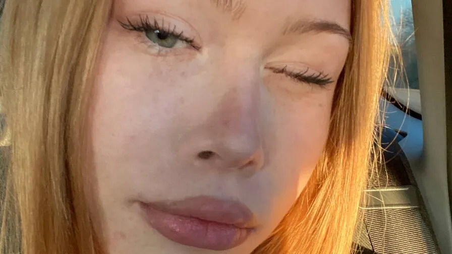 Chat with HaleyCorpuz