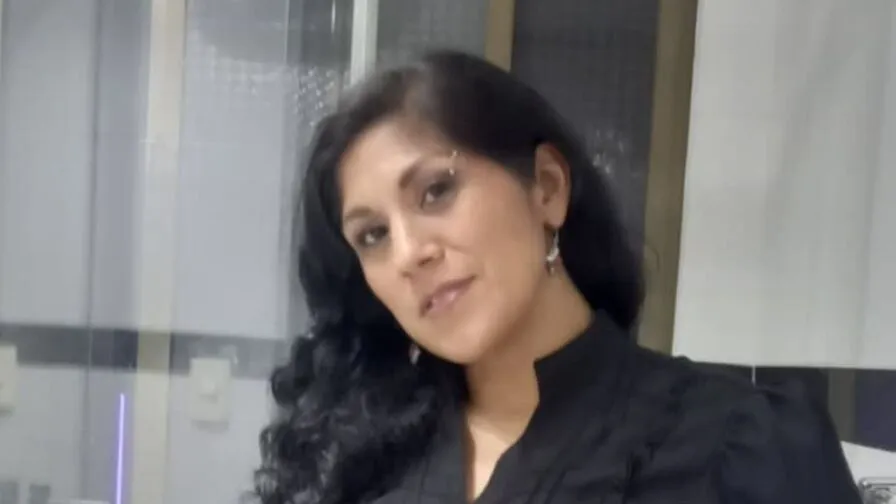 Chat with LiaClarson