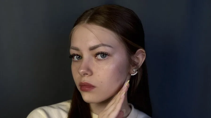 Chat with ValeriaLudewig