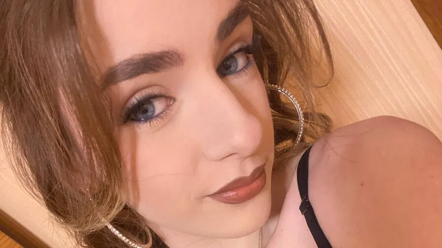 Chat with LadonnaDubin
