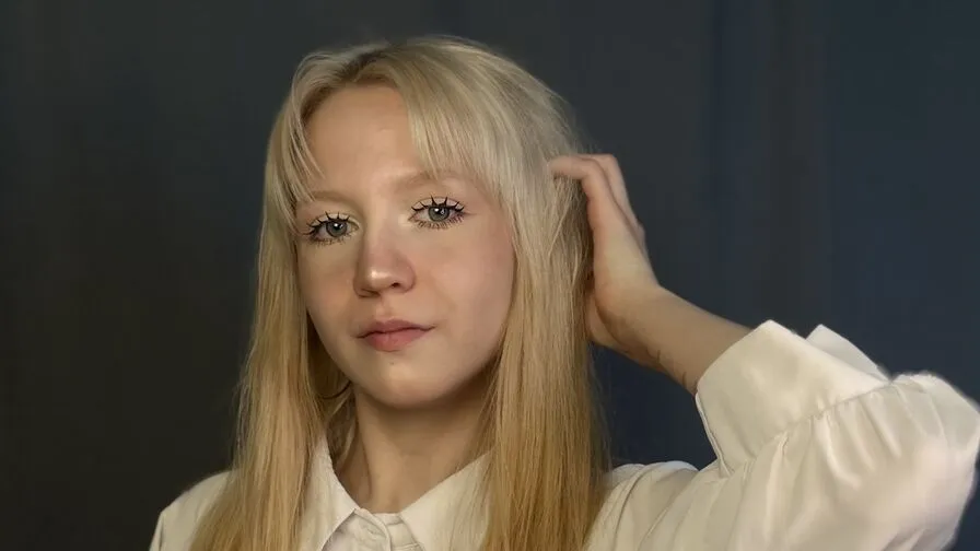 Chat with RhondaPerry