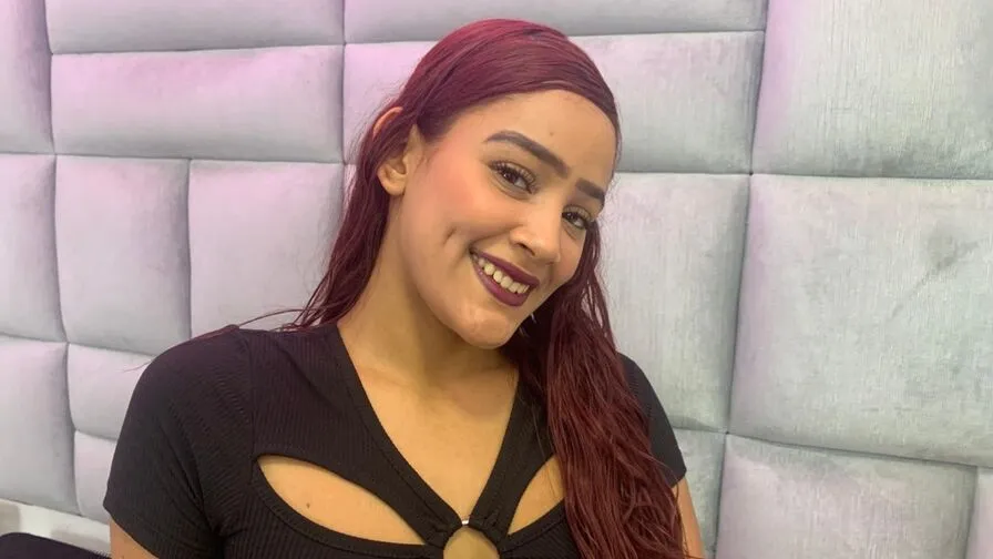 Chat with ElenaFerri
