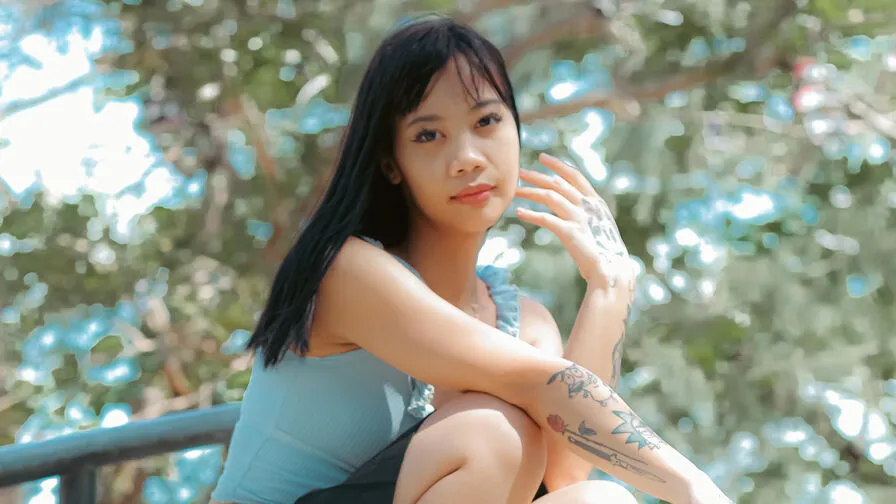 Chat with RheaRose