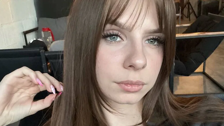 Chat with LoiseHarington