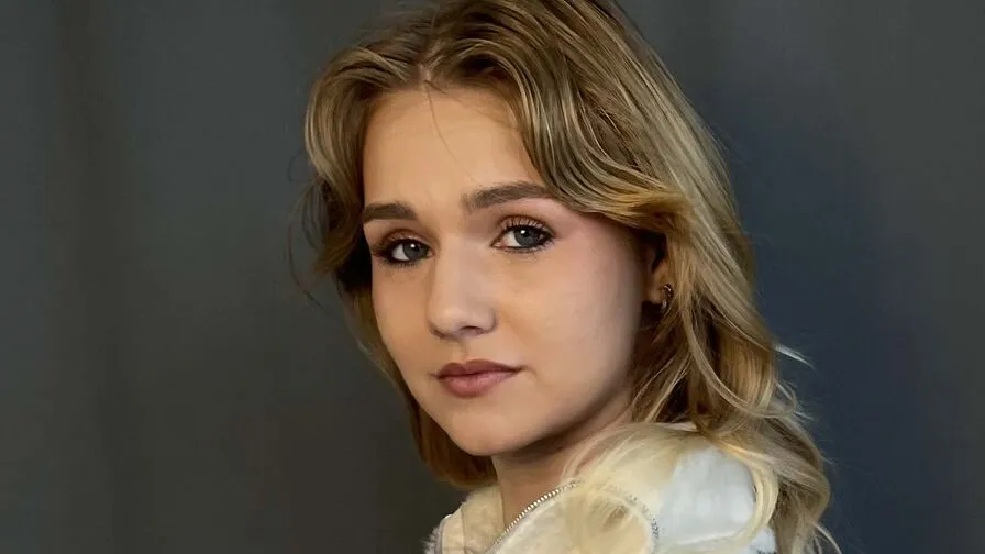 Chat with HelenPetrini