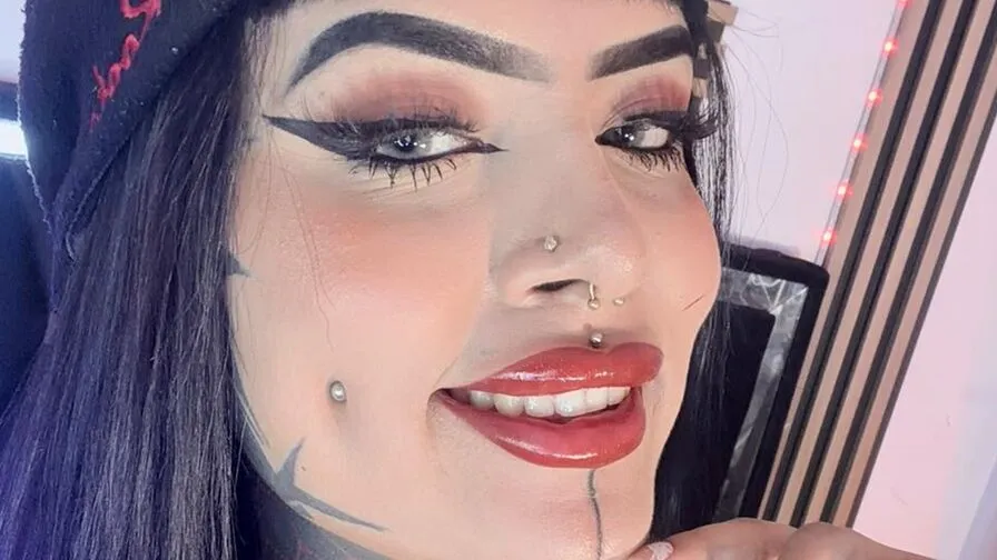 Chat with LauriDiamond