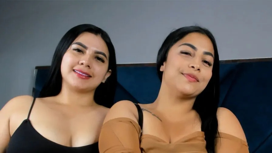 Chat with ViolettAndAndrea