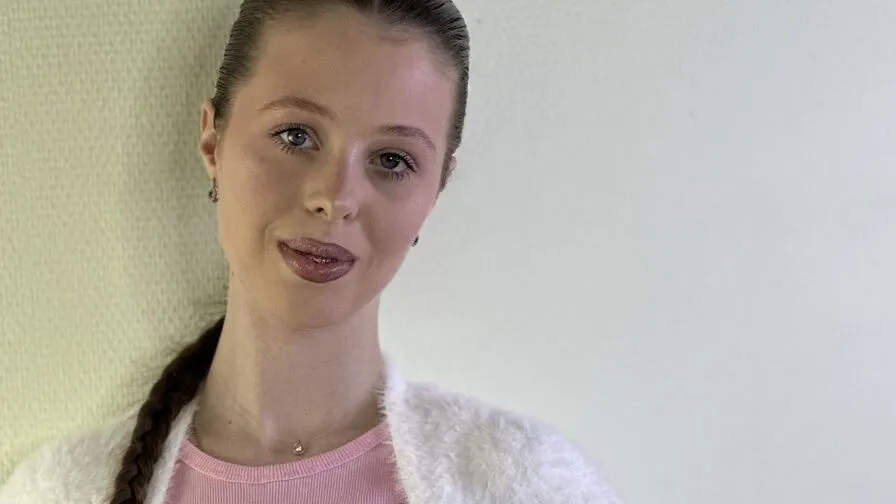 Chat with LaurieCanchola