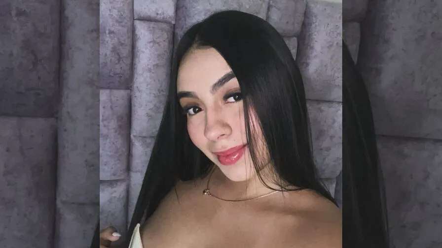 Chat with NatallyHarris