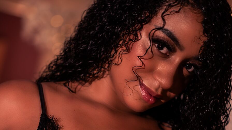 Chat with AngelaDiamonds