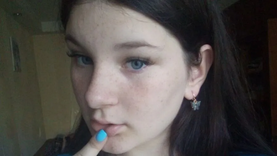 Chat with LoraleeAlfieri