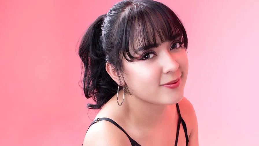 Chat with LillyWolfe