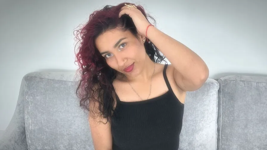 Chat with GiannaPeyton