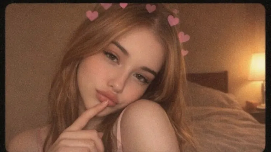 Chat with ElaraWinslow