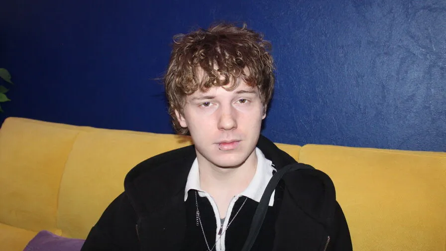 Chat with BenjaminHarris