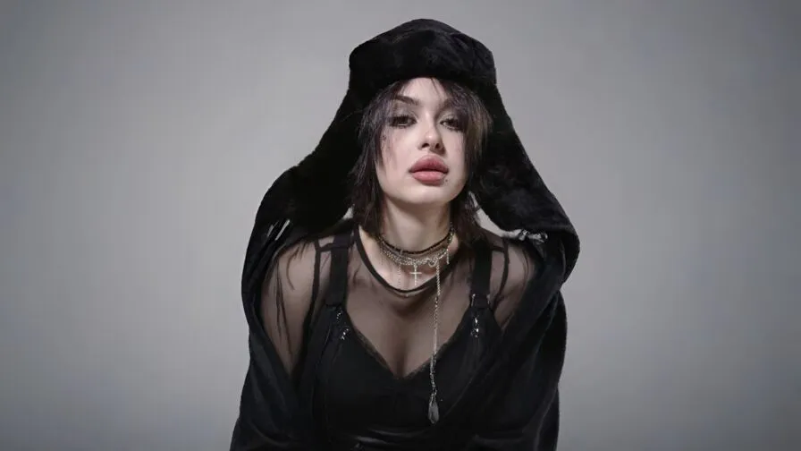 Chat with MahaliaNeher