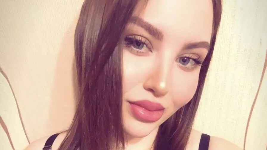 Chat with NoemiLekas