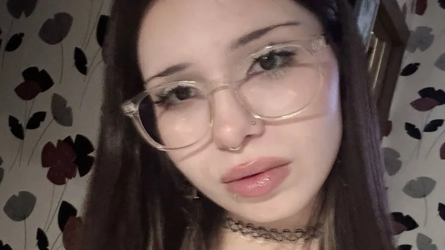 Chat with ShennaUmali