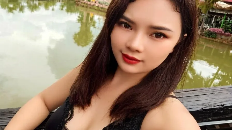 Chat with BellaElina