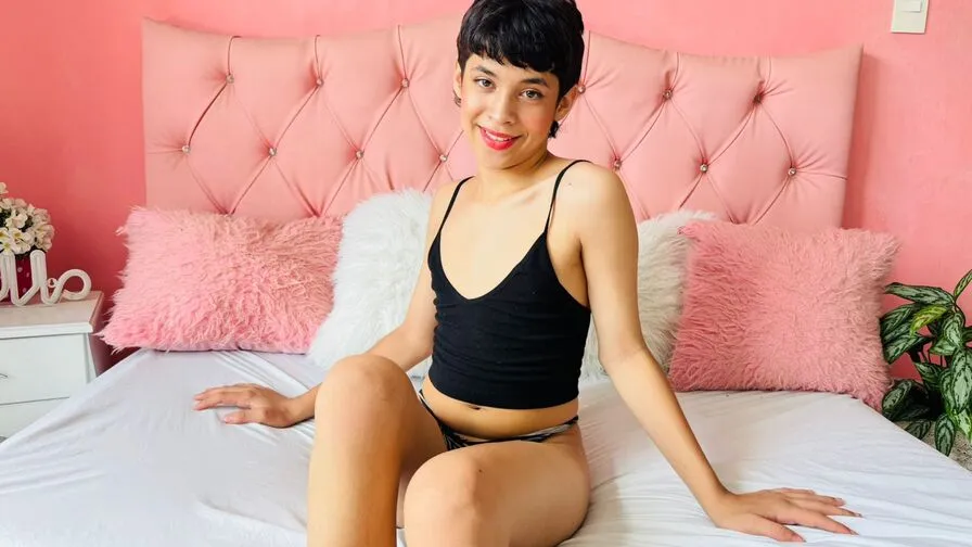 Chat with AlinaAste