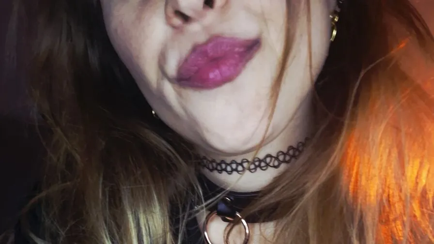 Chat with LilliSmell