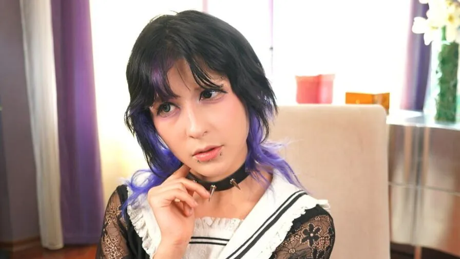 Chat with SimonneLisena