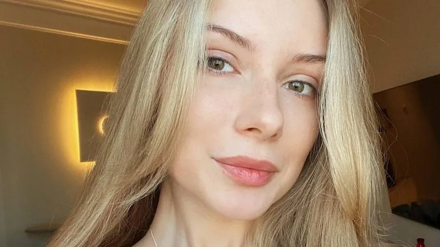 Chat with LucieStupak