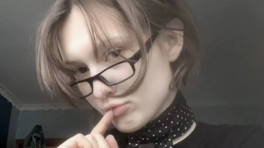 Chat with MalvinaGreif