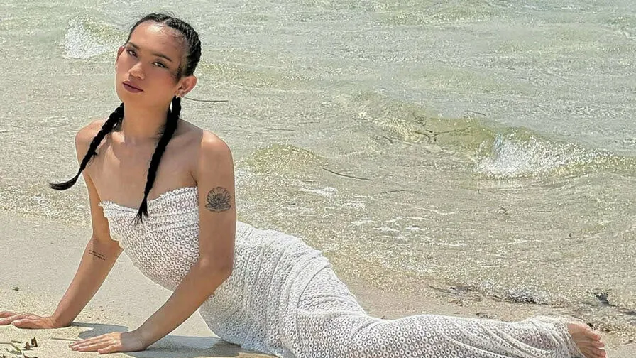 Chat with KatrinaLopez