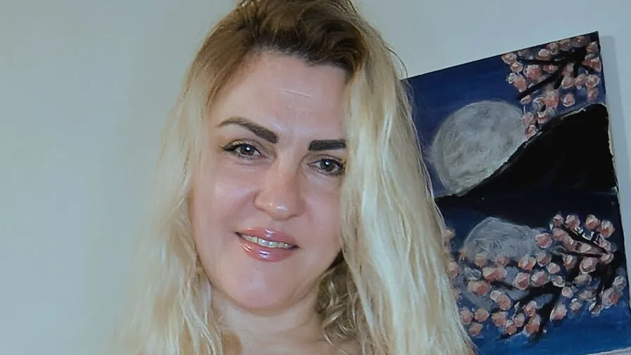Chat with CandanceSmith