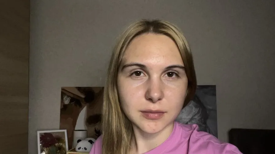 Chat with RamonaPanah