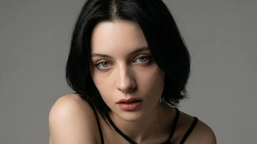 Chat with LuisaFinell