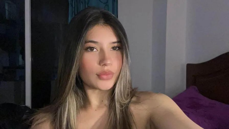 Chat with AmberEvelyn