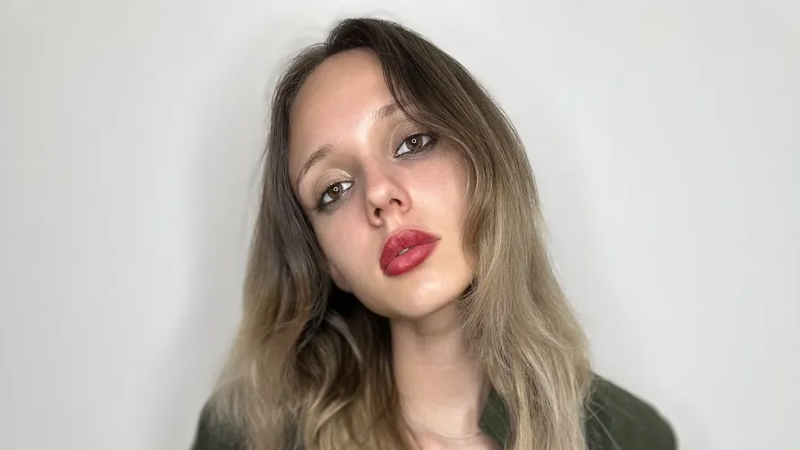 Chat with CarminaBlankley