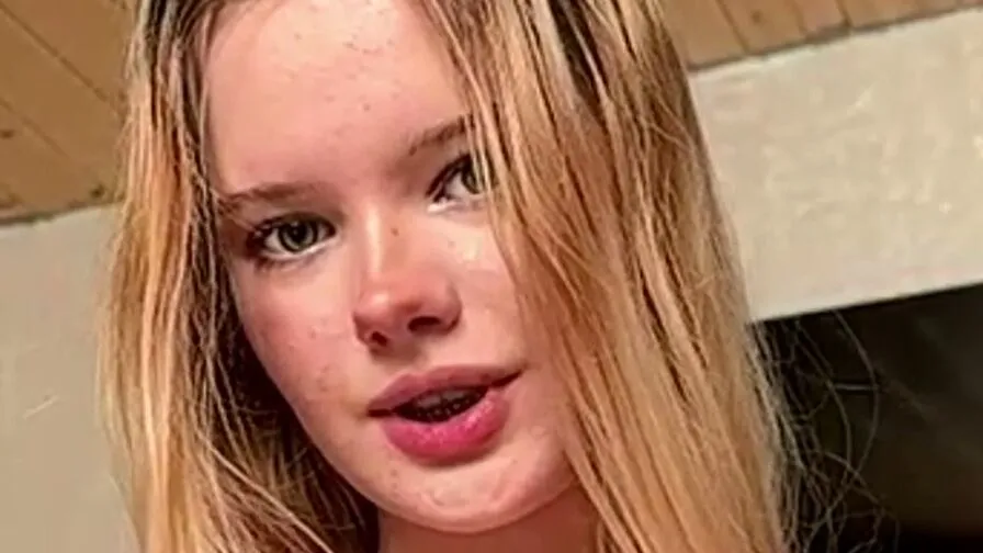 Chat with JeannettaCeraos
