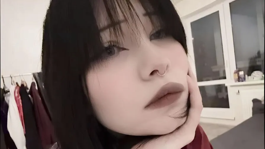 Chat with RinaMyers