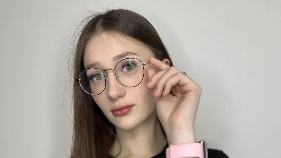 Chat with LatriciaSuet