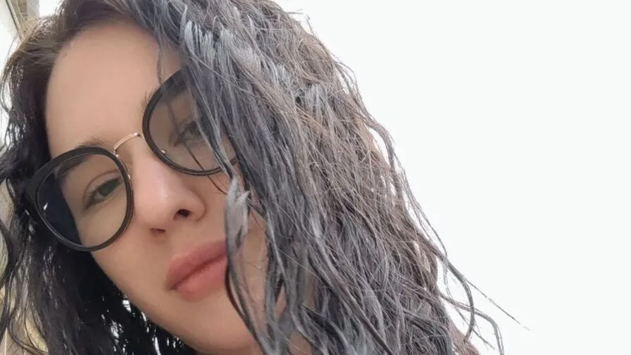 Chat with JosieAlegna