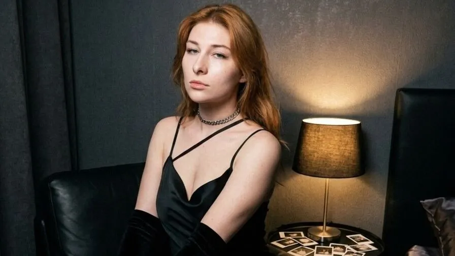 Chat with HattieMayoras