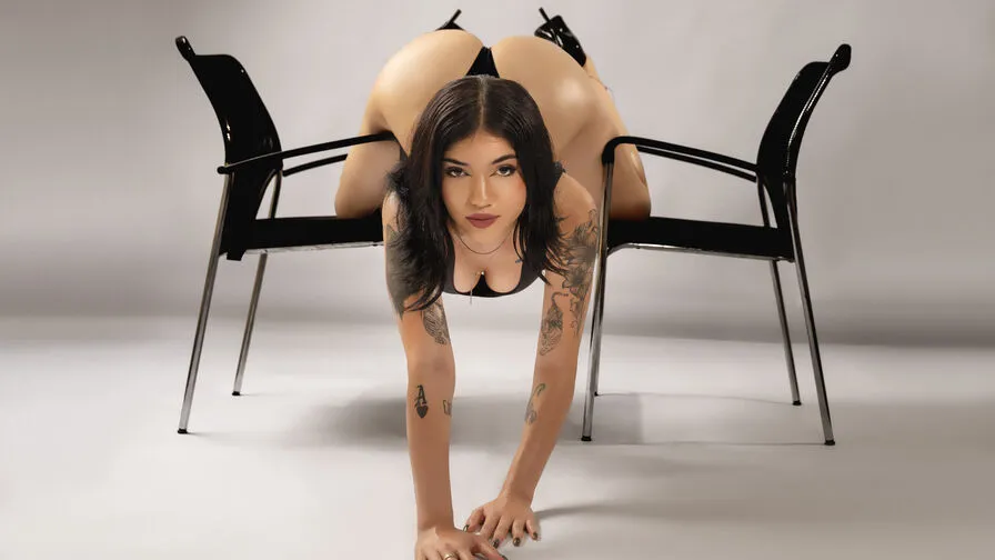 Chat with MeganneThompson